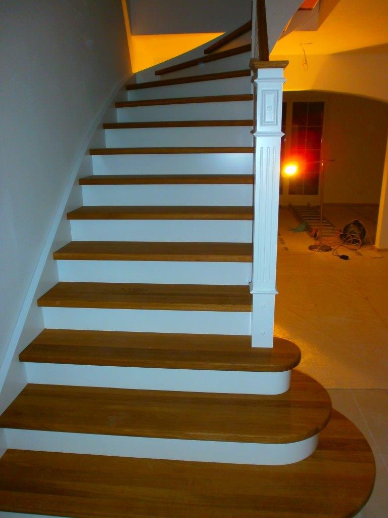 Treppen mit Holzwangen